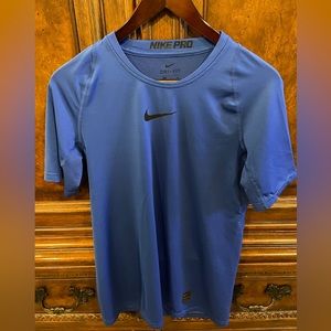 Men’s small Nike Pro performance tee in royal blue.
